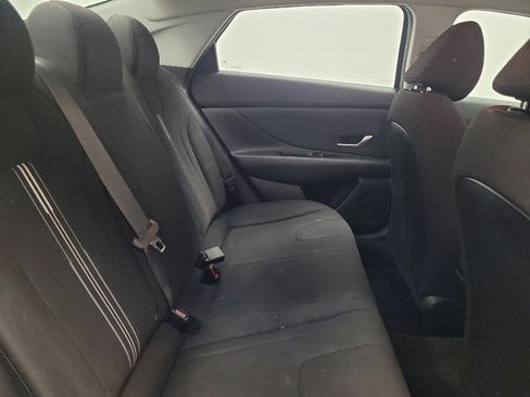 Used 2023 Hyundai Elantra SEL FWD image 19
