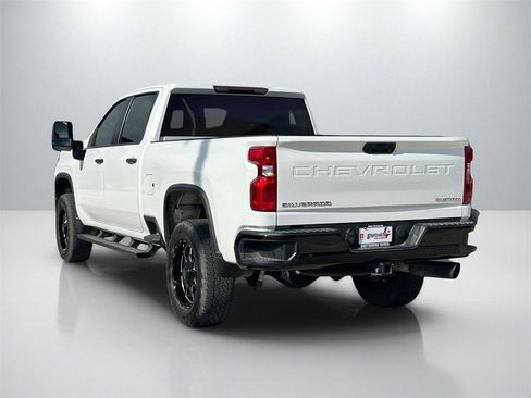 Used 2023 Chevrolet Silverado 2500 Custom w/ Custom Convenience Package image 7