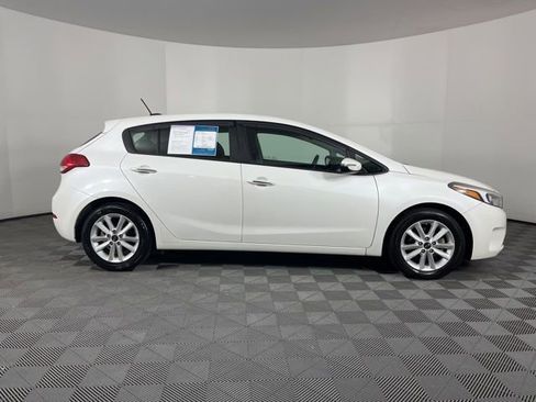 Used 2017 Kia Forte LX w/ Option Group 020 image 11