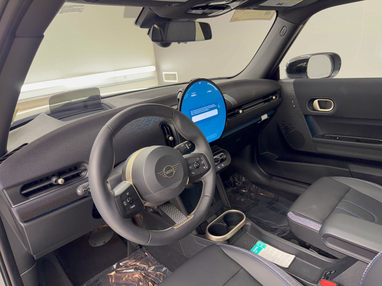 Used 2026 MINI Cooper 2-Door Hardtop FWD image 4