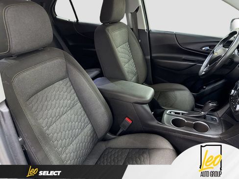 Used 2018 Chevrolet Equinox LT AWD/4WD image 30
