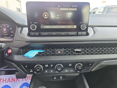 Used 2023 Honda Accord EX image 17