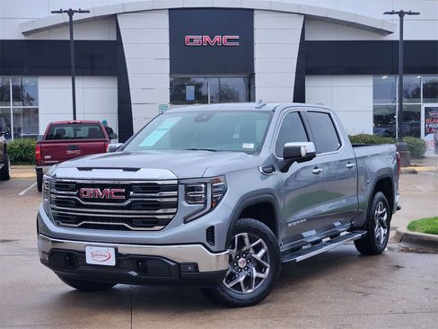 Used 2023 GMC Sierra 1500 SLT image 1