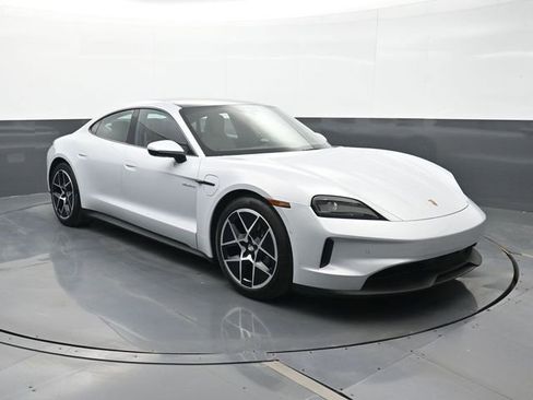 Used 2025 Porsche Taycan RWD image 26
