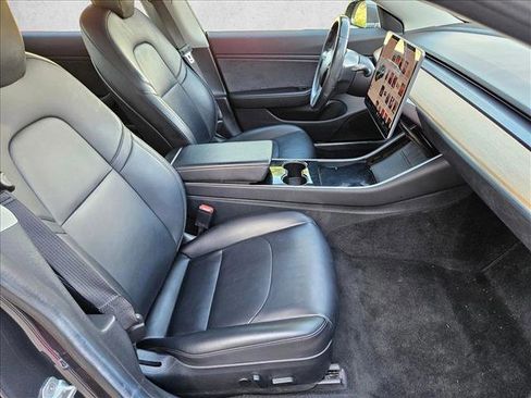 Used 2018 Tesla Model 3 Long Range image 21