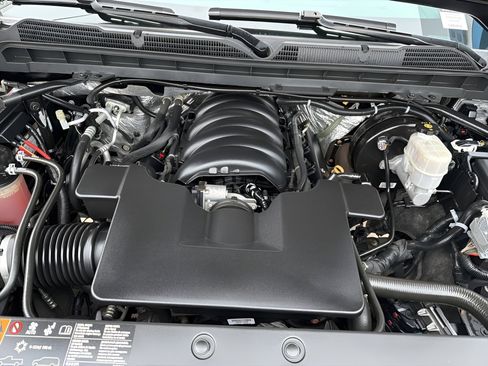 Used 2017 Chevrolet Silverado 1500 LTZ Z71 w/ LTZ Plus Package image 31