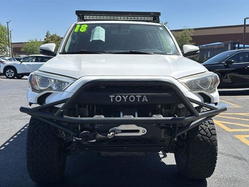 Used 2018 Toyota 4Runner SR5 Premium AWD/4WD image 2