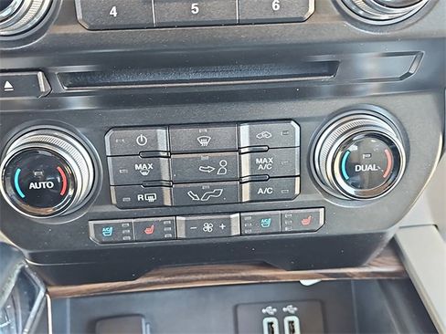 Used 2016 Ford F150 Lariat w/ Equipment Group 502A Luxury image 20