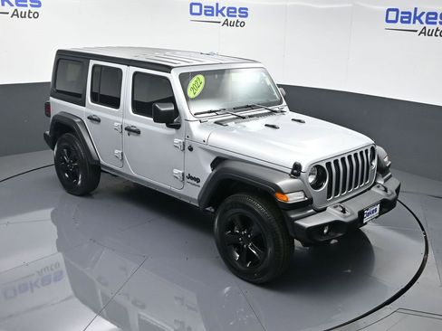 Used 2022 Jeep Wrangler Unlimited Sport image 44