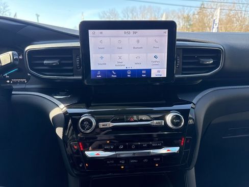 Used 2022 Ford Explorer ST-Line image 15