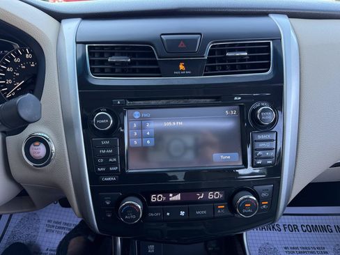 Used 2015 Nissan Altima 2.5 SL w/ Technology Package FWD image 19