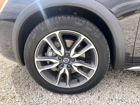 Used 2017 Volvo V60 T5 Cross Country w/ Convenience Package AWD/4WD image 21