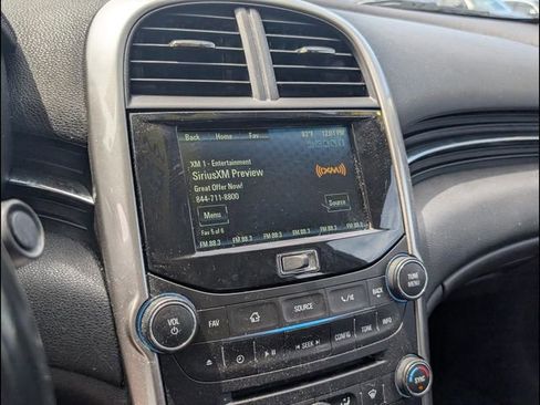 Used 2015 Chevrolet Malibu LTZ FWD image 12