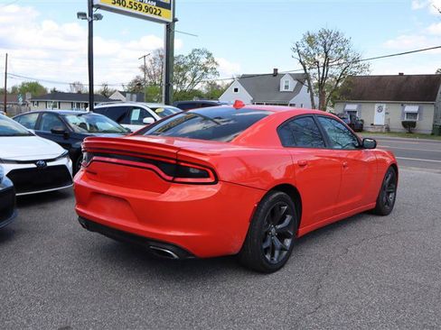 Used 2017 Dodge Charger R/T image 4