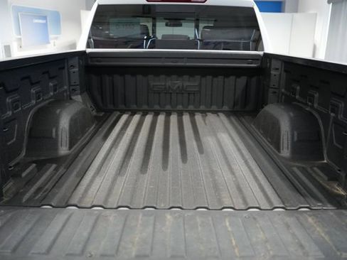 Used 2024 GMC Sierra 1500 SLT w/ SLT Premium Plus Package image 10