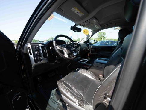 Used 2014 GMC Sierra 1500 SLT w/ SLT Crew Cab Value Package AWD/4WD image 8