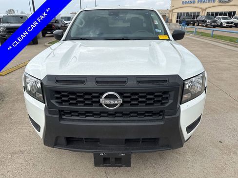 Used 2025 Nissan Frontier S image 2