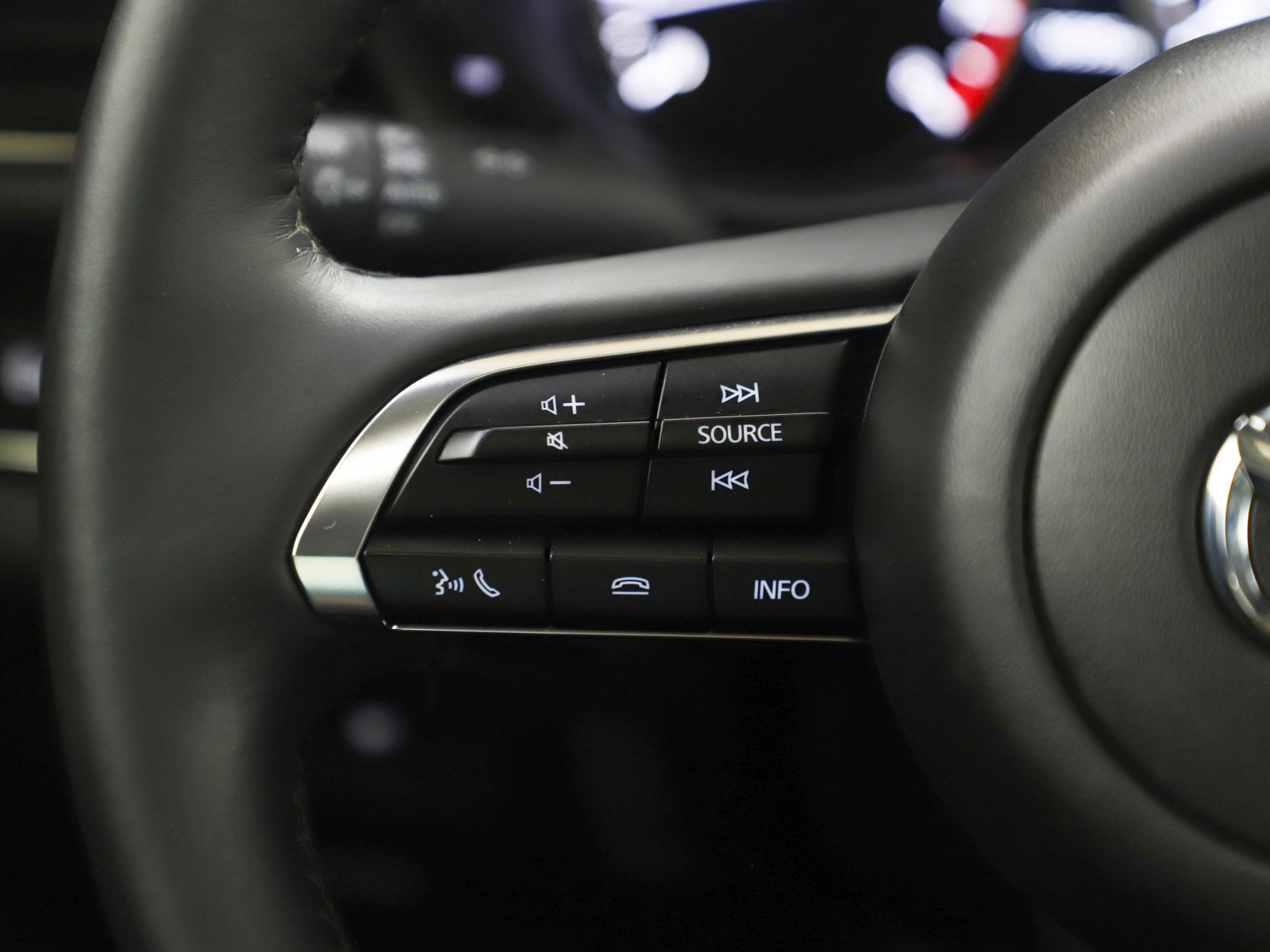 Used 2024 MAZDA CX-30 AWD 2.5 S w/ Premium Package image 26