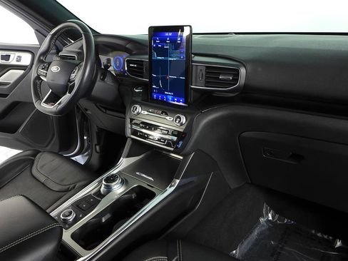 Used 2020 Ford Explorer ST w/ Premium Technology Package image 13