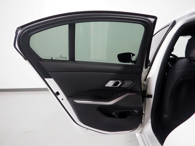 Used 2025 BMW M340i w/ Premium Package RWD image 65