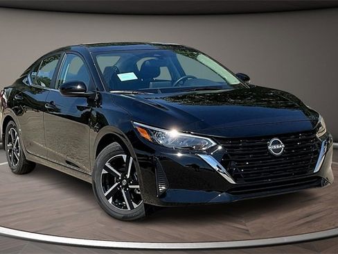 New 2025 Nissan Sentra SV image 2