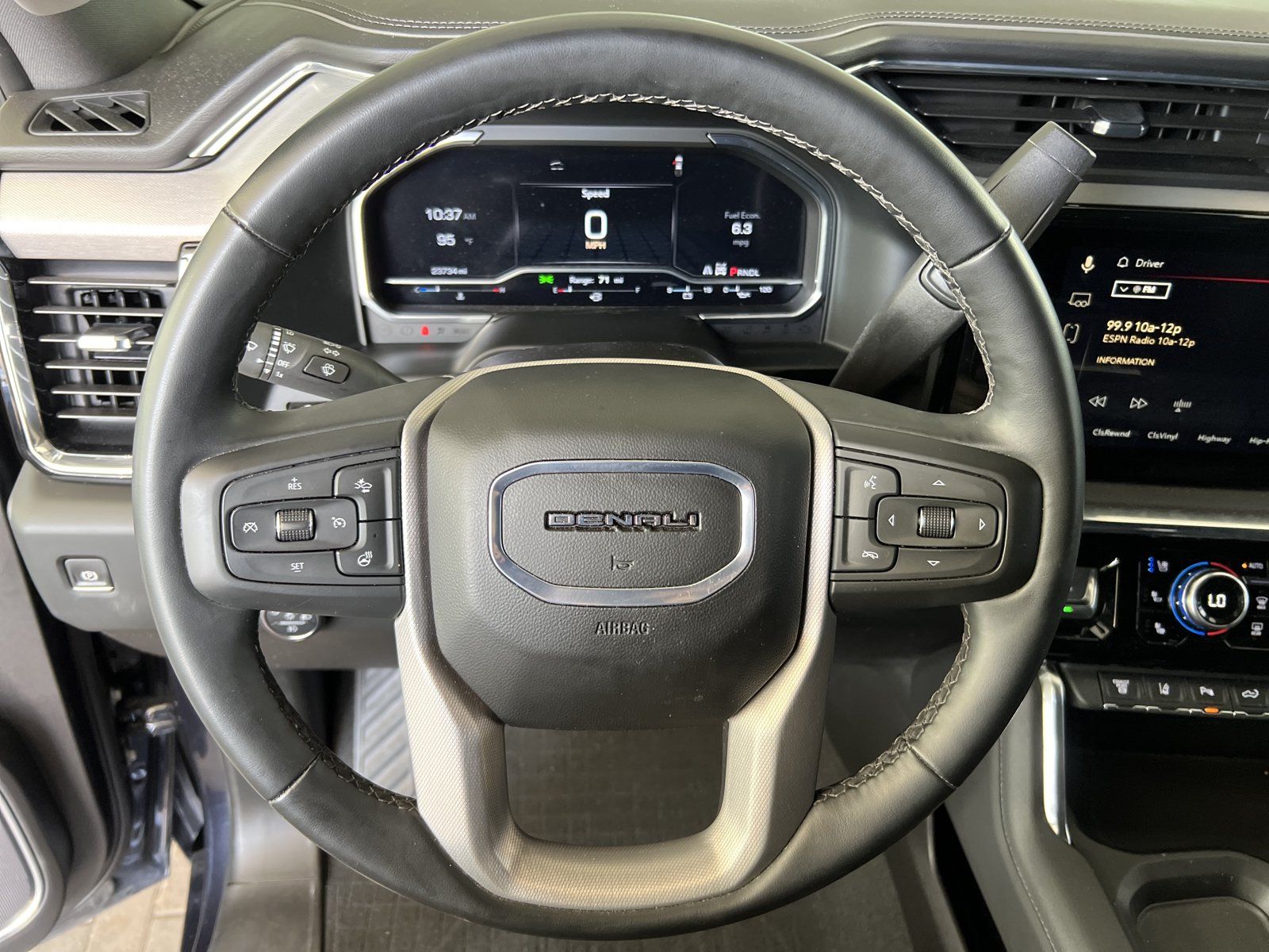Used 2024 GMC Sierra 2500 Denali w/ Denali Reserve Package AWD/4WD image 5