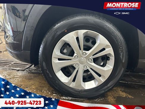 Used 2024 Chevrolet Trax LS image 33