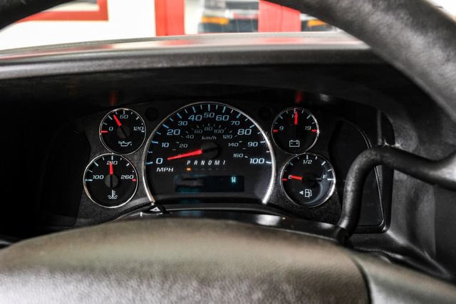 Used 2025 Chevrolet Express 3500 LT w/ LT Preferred Equipment Group RWD image 18