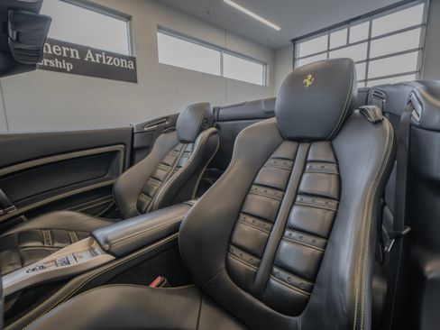 Used 2013 Ferrari California image 28