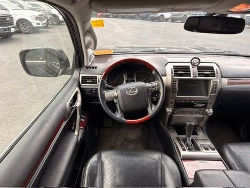 Used 2013 Lexus GX 460 460 w/ Comfort Plus Pkg image 9