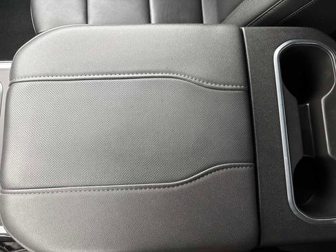 Used 2025 Chevrolet Silverado 3500 LTZ w/ LTZ Premium Package image 34