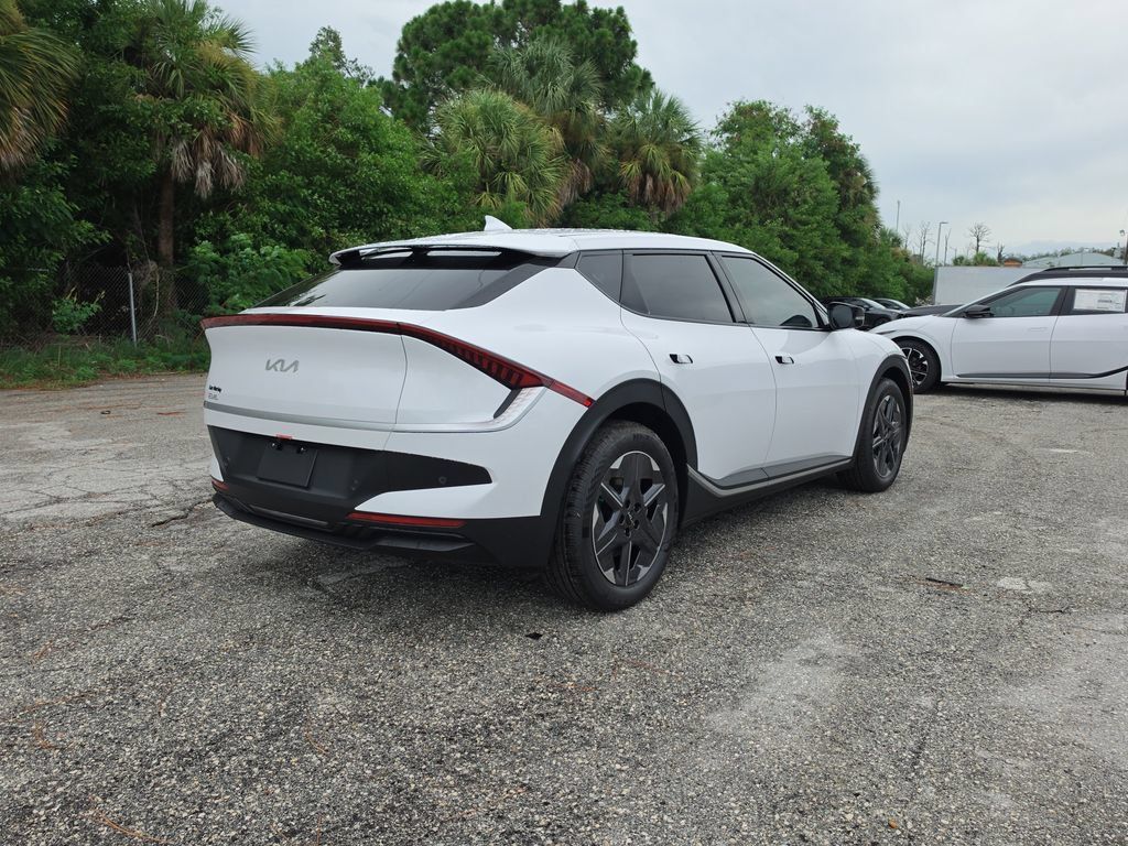 New 2026 Kia EV6 Light RWD image 8