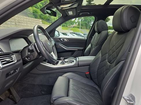 Used 2023 BMW X5 xDrive40i w/ Premium Package AWD/4WD image 13