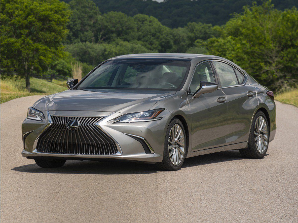 Used 2019 Lexus ES 300h FWD image 1