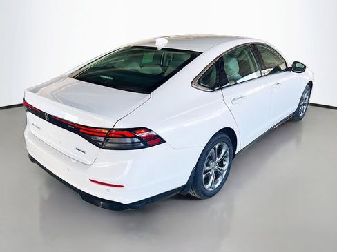 Used 2023 Honda Accord EX-L image 7