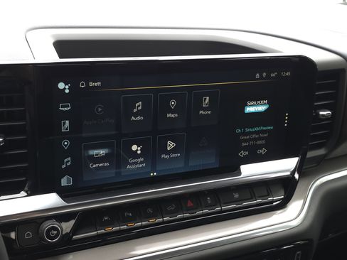 Used 2022 Chevrolet Silverado 1500 High Country w/ Technology Package image 17