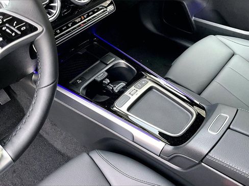 New 2026 Mercedes-Benz GLB 250 4MATIC image 8