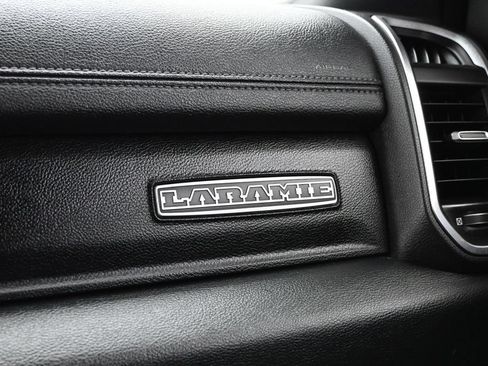 Used 2021 RAM 1500 Laramie AWD/4WD image 18