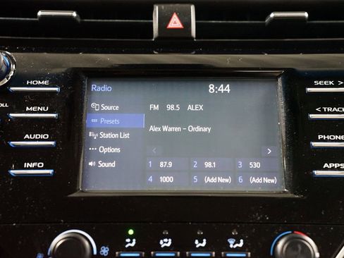 Used 2018 Toyota Camry LE image 17