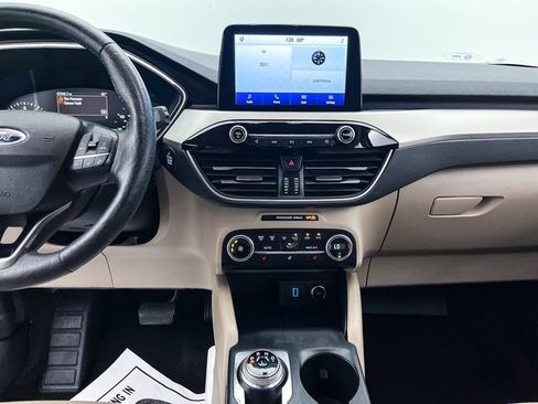 Used 2020 Ford Escape SEL image 5