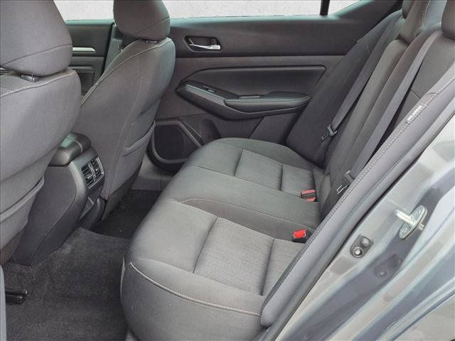 Used 2019 Nissan Altima 2.5 SV FWD image 18