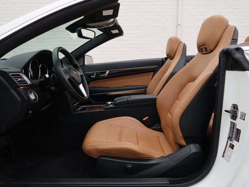Used 2014 Mercedes-Benz E 350 Cabriolet image 30