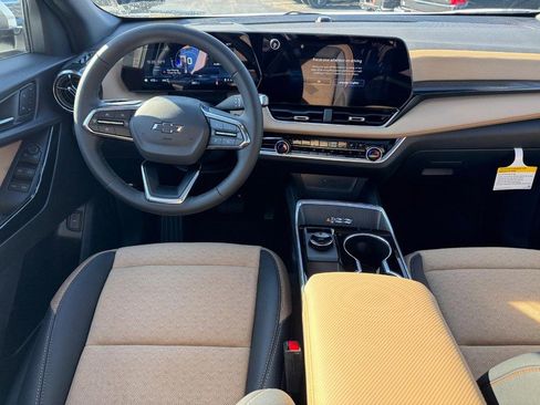 New 2026 Chevrolet Equinox ACTIV w/ Convenience Package III image 7