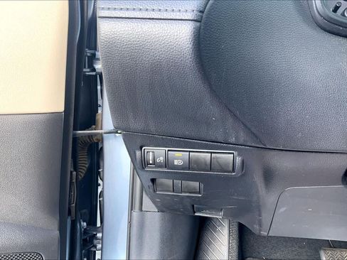 Certified 2023 Toyota Corolla Cross LE FWD image 36