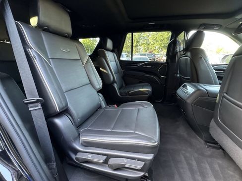 Used 2023 Cadillac Escalade Sport AWD/4WD image 25