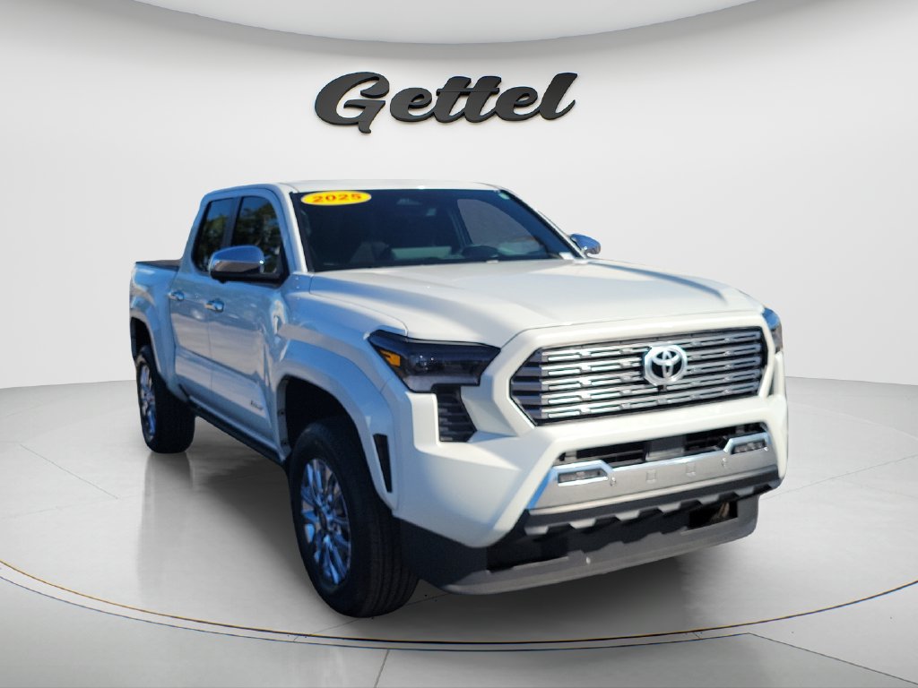 Used 2025 Toyota Tacoma Limited AWD/4WD image 3