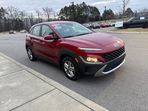 Used 2022 Hyundai Kona SE image 6