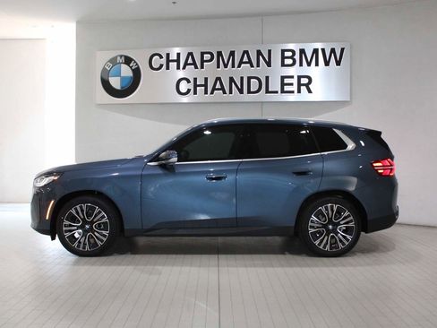 Used 2025 BMW X3 xDrive30i image 3