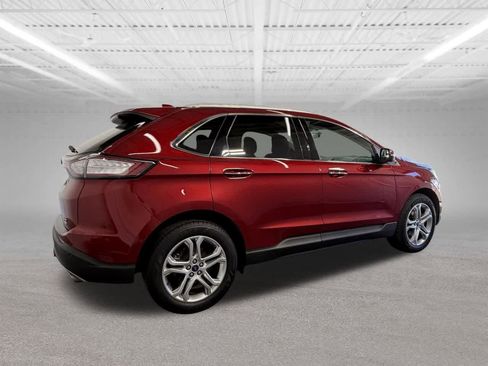 Used 2018 Ford Edge Titanium w/ Technology Package FWD image 5