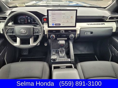 Used 2024 Toyota Tacoma TRD Sport image 9